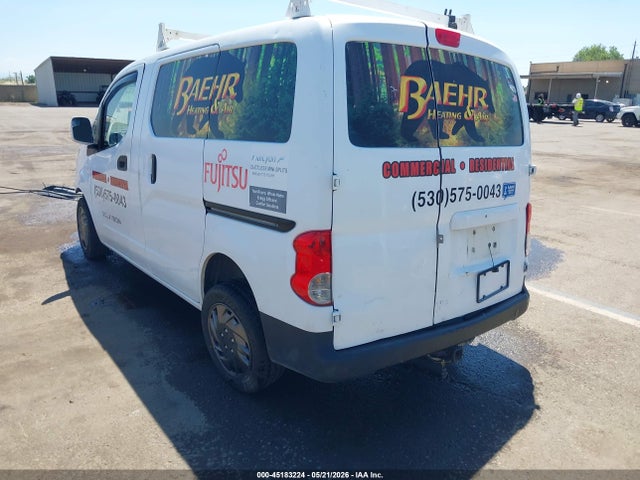 Nissan Nv