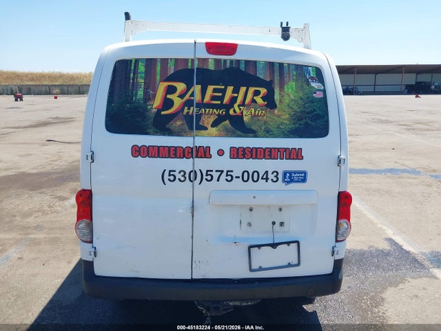 Nissan Nv