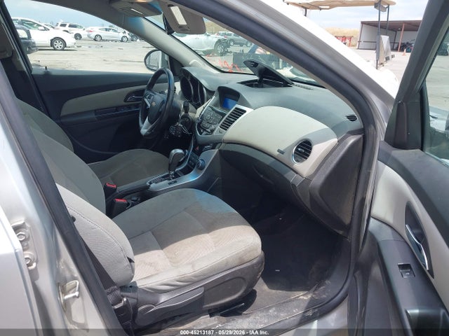Chevrolet Cruze 1lt Auto