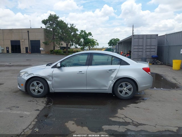 Chevrolet Cruze 1lt Auto