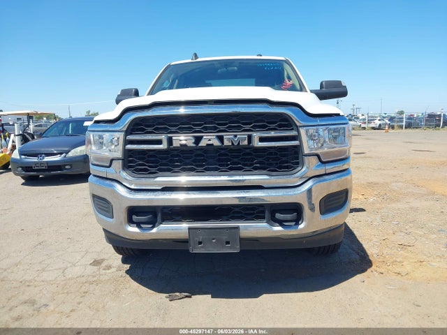 Ram 2500 Tradesman  4x4 6'4 Box