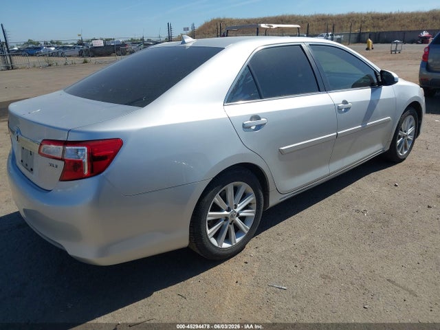 Toyota Camry Xle V6