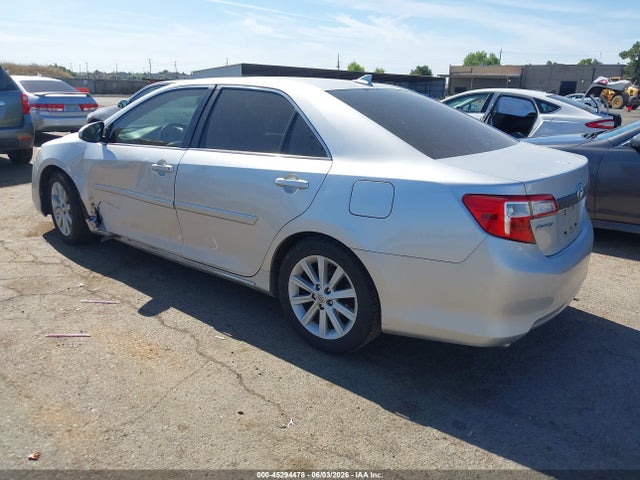 Toyota Camry Xle V6