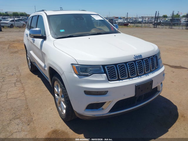 Salvage Jeep Grand Cherokee Image