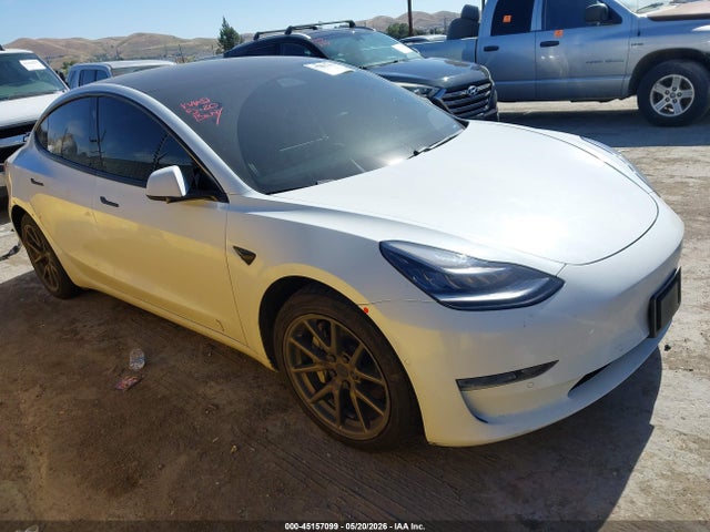 Salvage Tesla Model 3 Image