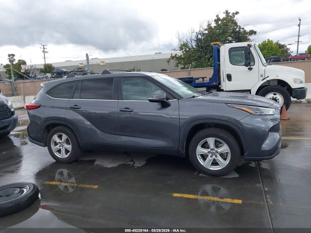 Toyota Highlander Le