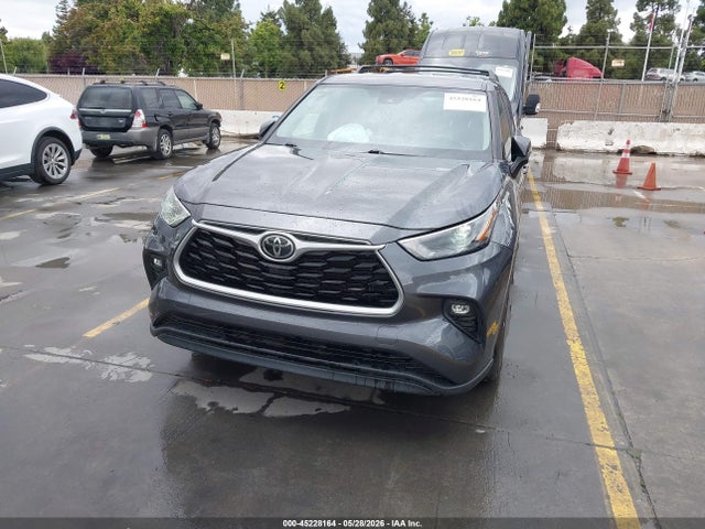 Toyota Highlander Le