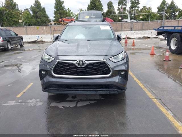 Toyota Highlander Le