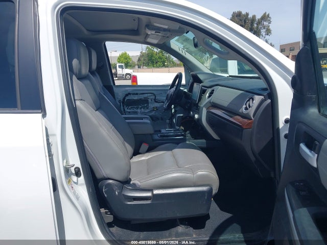 Toyota Tundra Limited 5.7l V8