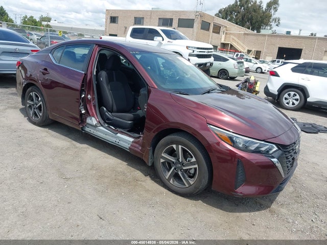 Salvage Nissan Sentra Image