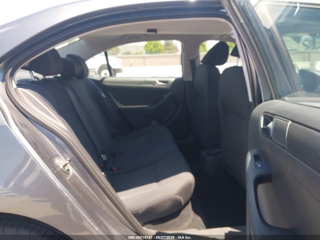 Volkswagen Jetta 2.0l S