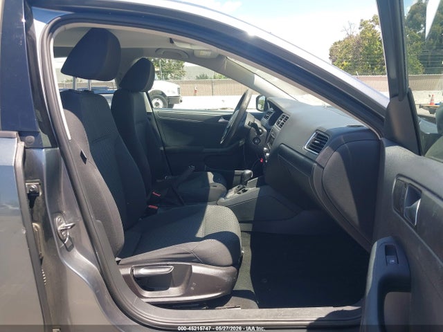Volkswagen Jetta 2.0l S