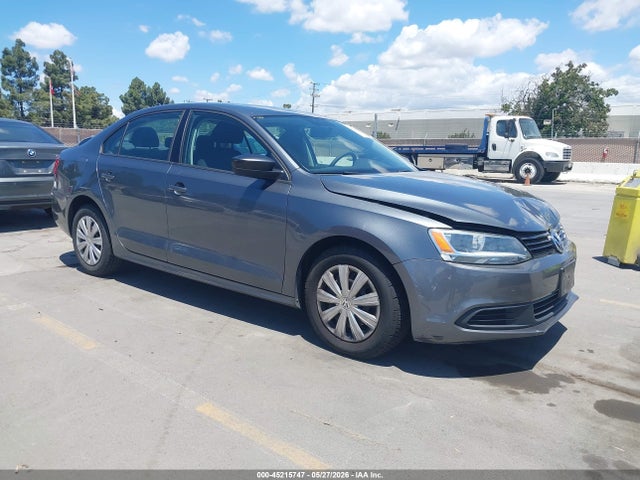 Salvage Volkswagen Jetta Image