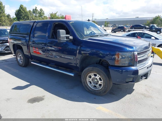 Salvage Chevrolet Silverado 1500 Image