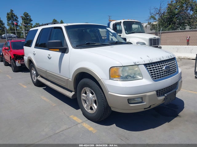Salvage Ford Expedition Image