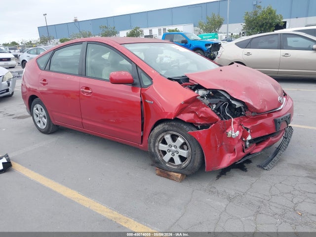 Salvage Toyota Prius Image