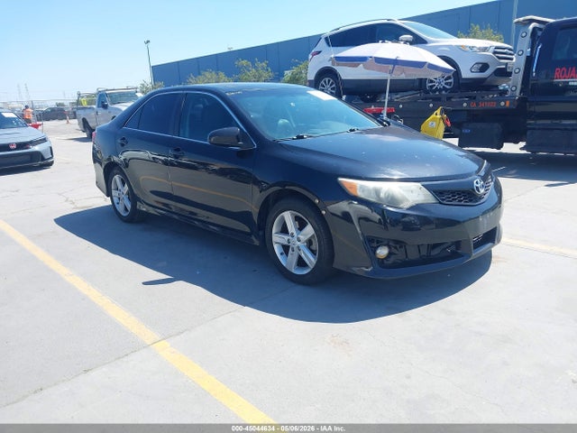 Salvage Toyota Camry Image