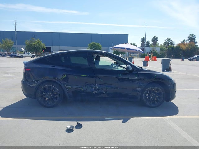 Tesla Model Y Long Range Dual Motor All-wheel Drive