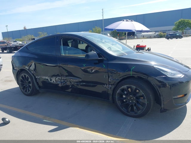 Tesla Model Y Long Range Dual Motor All-wheel Drive