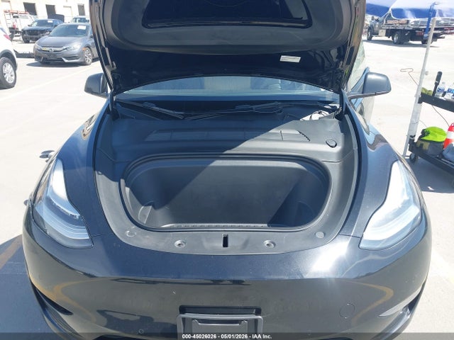 Tesla Model Y Long Range Dual Motor All-wheel Drive
