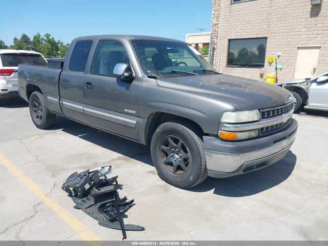 Salvage Chevrolet Silverado 1500 Image