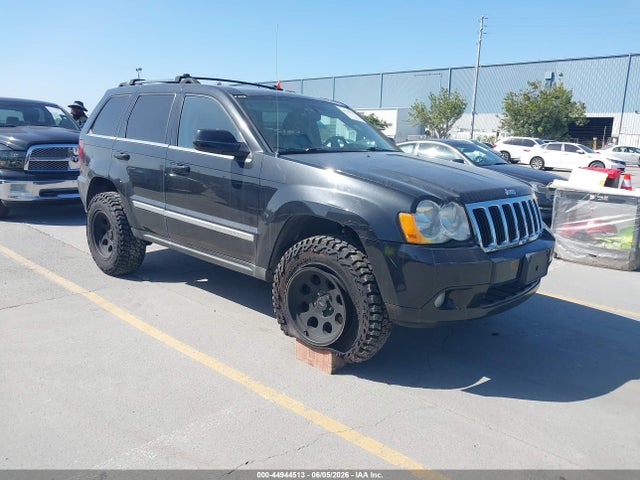 Salvage Jeep Grand Cherokee Image