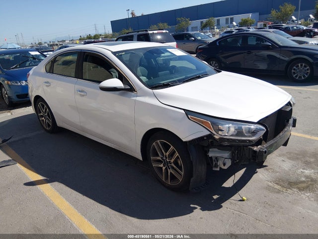 Salvage Kia Forte Image