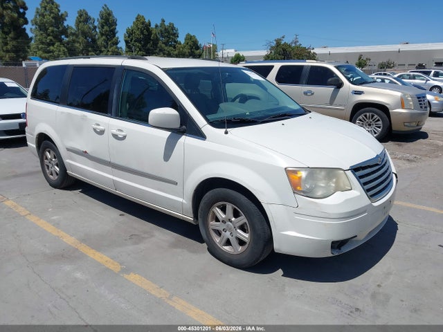 Salvage Chrysler Town & Country Image