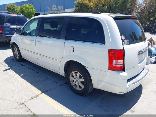 Chrysler Town & Country Touring
