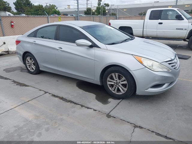 Salvage Hyundai SONATA Image