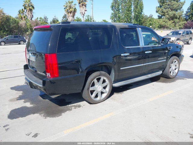 Cadillac Escalade Standard
