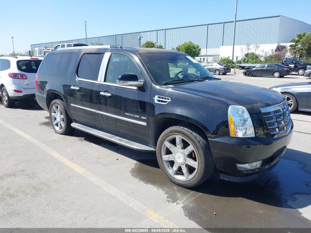Salvage Cadillac Escalade Image