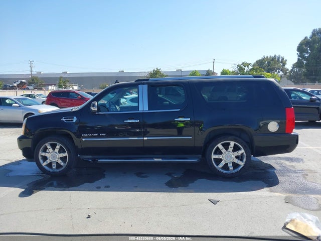 Cadillac Escalade Standard