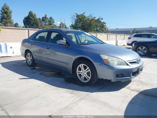 Salvage Honda Accord Image