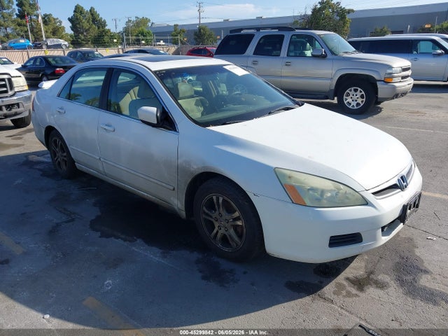 Salvage Honda Accord Image