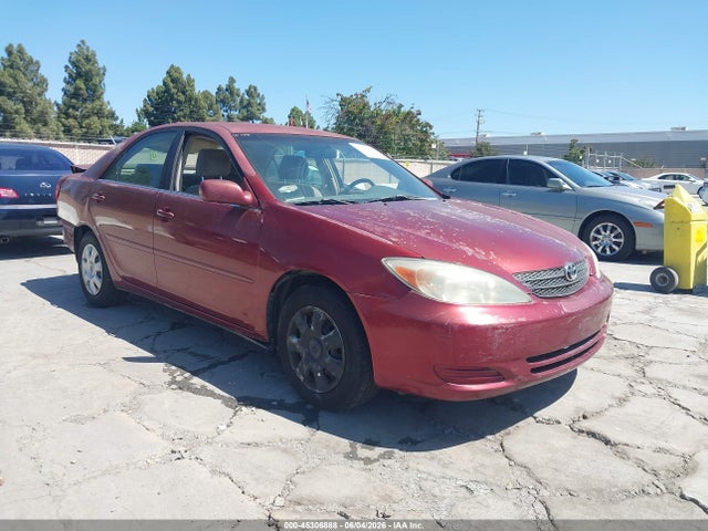 Salvage Toyota Camry Image