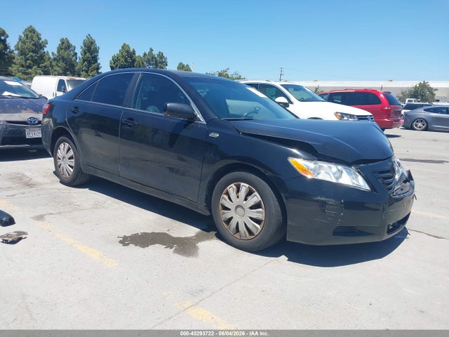 Salvage Toyota Camry Image