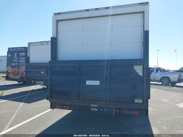 Ford E-350 Standard