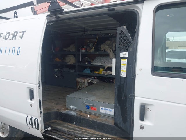 Ford E-150 Commercial