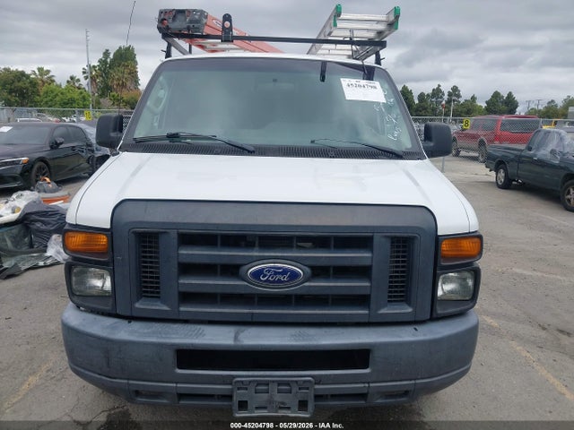 Ford E-150 Commercial