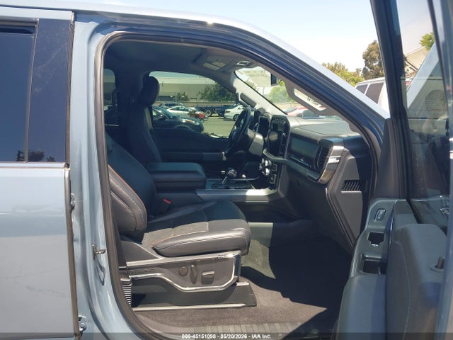 Ford F-150 Lariat