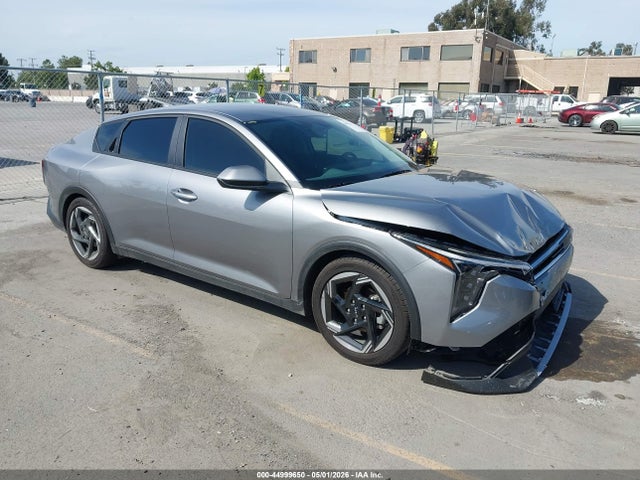 Salvage Kia K4 Image