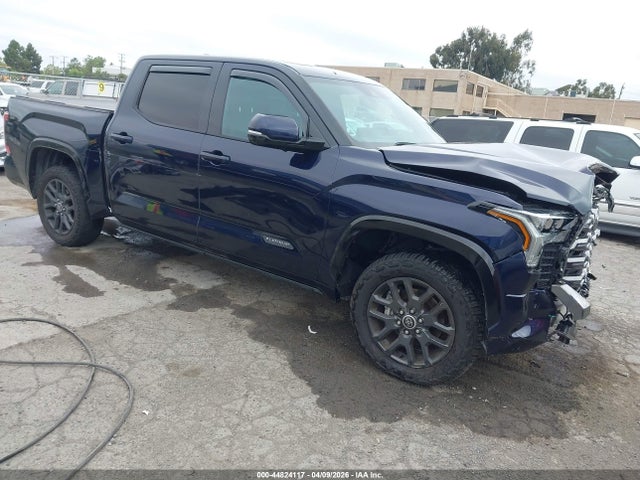 Salvage Toyota Tundra Image