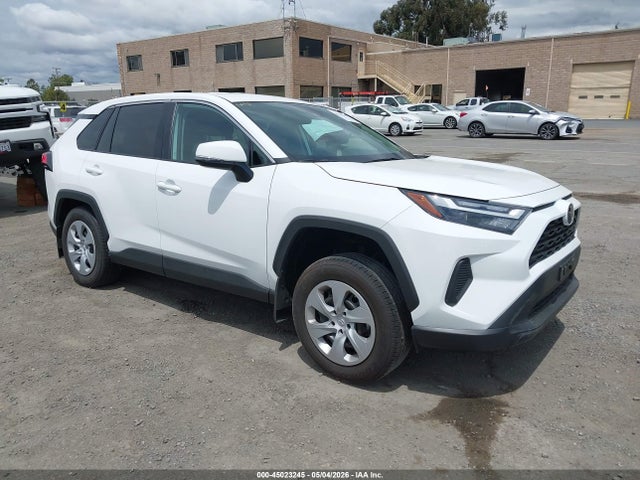 Salvage Toyota RAV4 Image