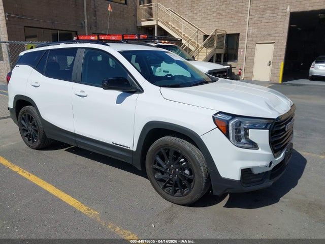 Salvage GMC Terrain Image