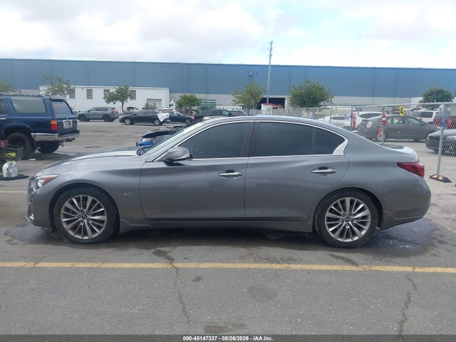 INFINITI Q50 3.0t Luxe