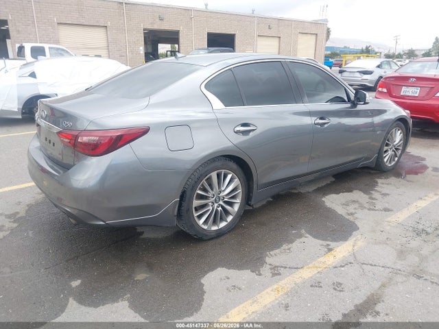 INFINITI Q50 3.0t Luxe