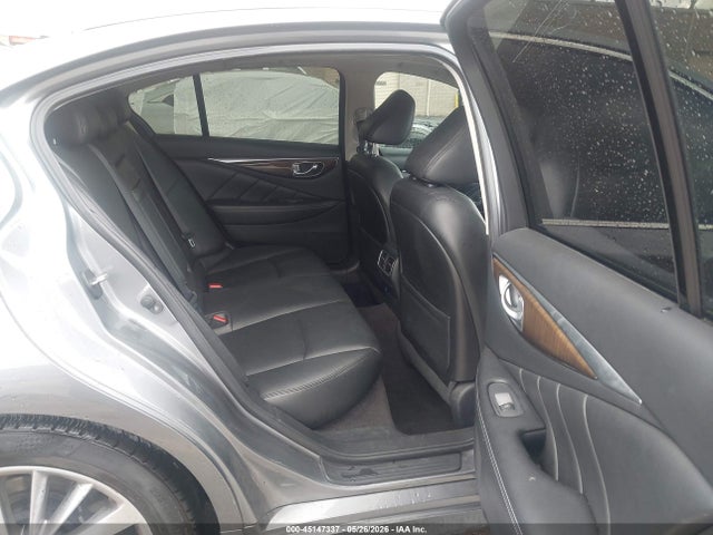 INFINITI Q50 3.0t Luxe