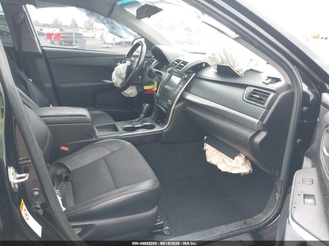 Toyota Camry Se