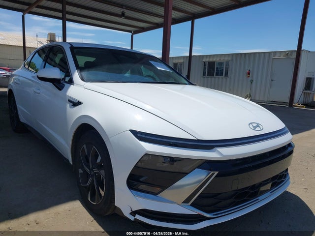Salvage Hyundai SONATA Image